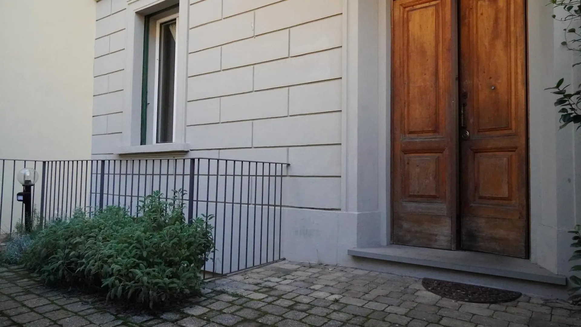 Studio Alle Antiche Mura Florence Apartment